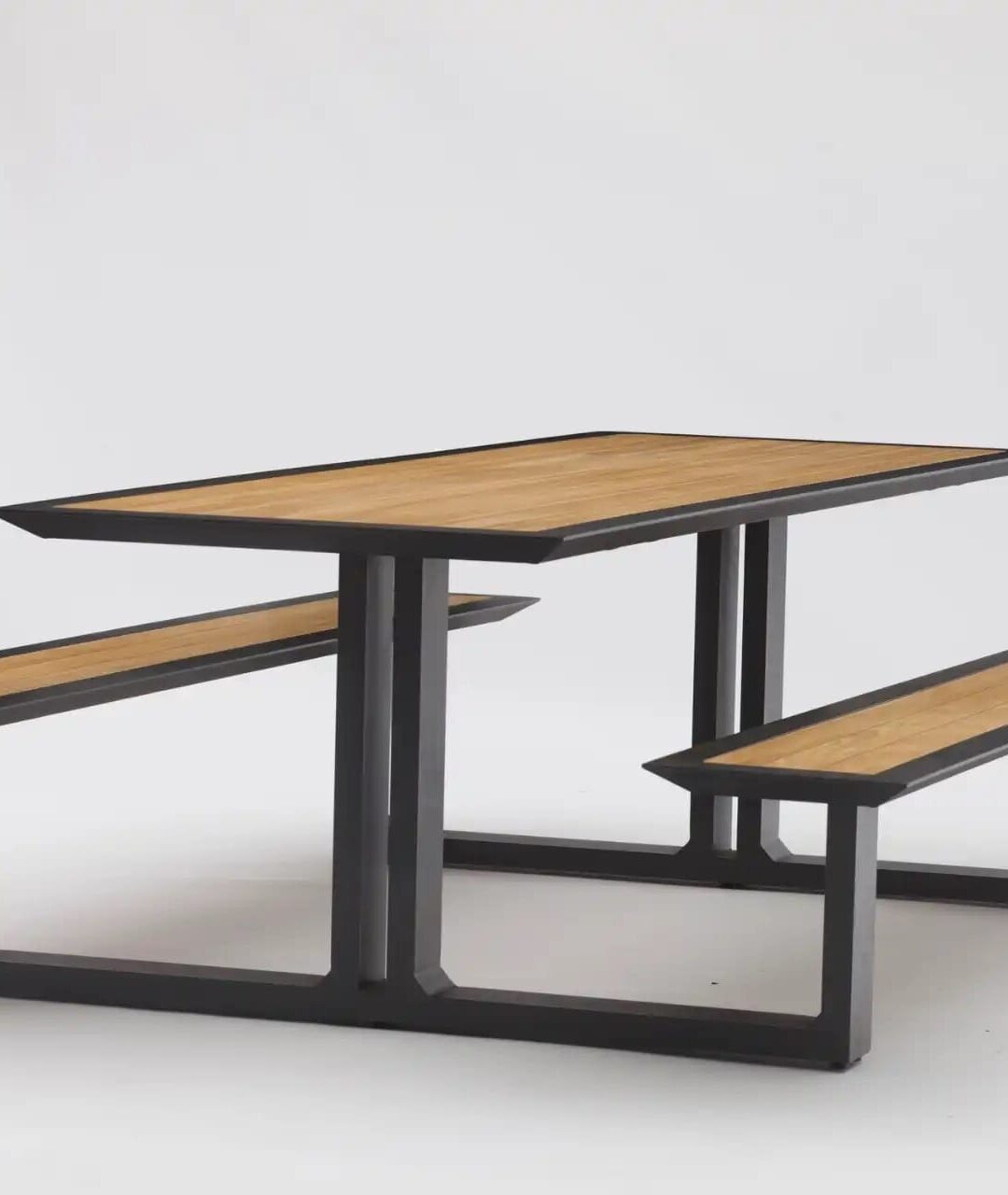 STAY NATURAL PICNIC TABLE Charcoal/teak